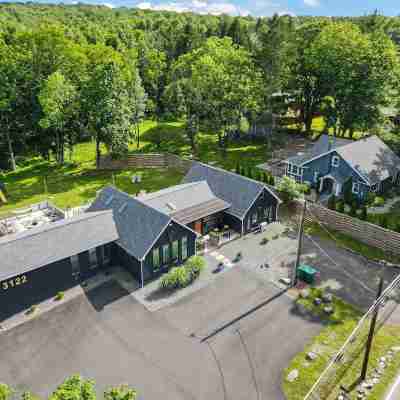 Sleeps 14! Game Room, Hot Tub, Firepit, Near Camelback & Great Wolf Lodge Hotel Exterior