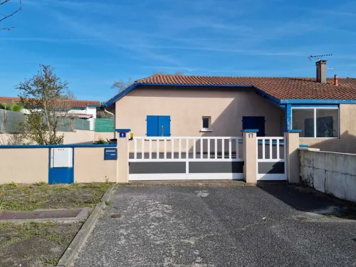 Bright 138m2 house near the ocean Hotels in Tarnos