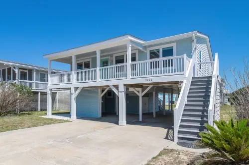 BEAUTIFUL Oak Island OCEAN VIEW home only steps to the BEACH and BOAT LAUNCH!
