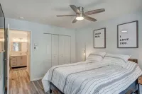 Luxurious Lakefront Haven - Prime Ski Access & Majestic Mountain Views!