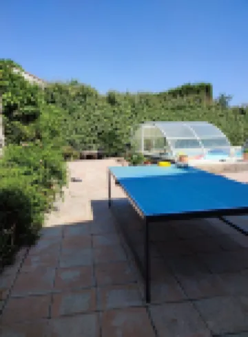 New Ad - Charming quiet house, air conditioning, shared pool