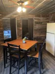 2 bedroom cabin close to Pomme de Terre Lake