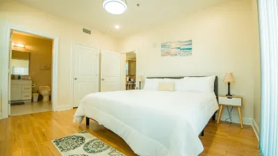 🔥 WALK 2 BEACH ❤️ | SLEEPS 4 W/ W+D +NEAR CASINOS Hotels near Foot Locker