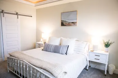 Castle Peak home w/HOT TUB, GAME ROOM + COMMUNITY POOL. Hotels in der Nähe von Rotary Pond Park