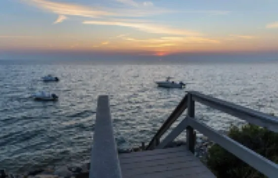 Bay Views and Panoramic Sunsets!