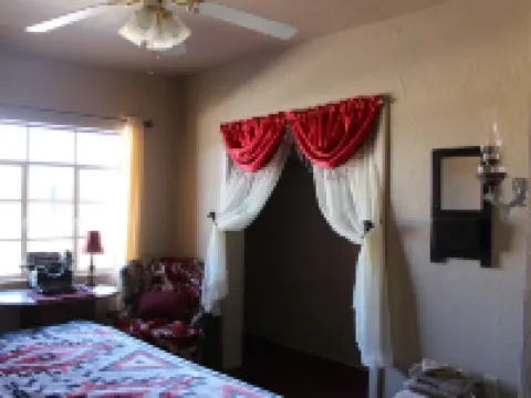 Billy the Kids getaway in heart of Historical Mesilla Plaza, N.M. โรงแรมในMesilla