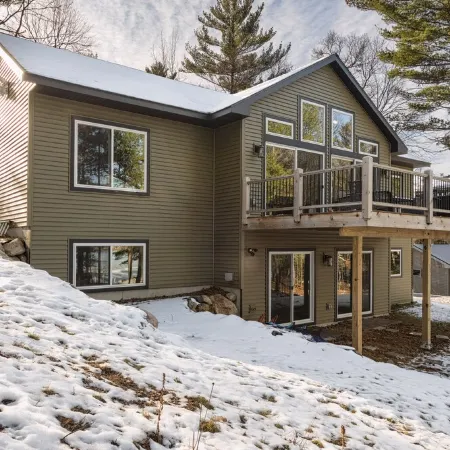 4-Bedroom Lakehouse minutes away from downtown Minocqua
