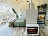 Charlotte Glamping Dome- Fawn and Fern Hideaway Hotels in Steele Creek
