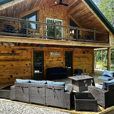 Boulder Ridge - Private Rustic 3BR Cabin