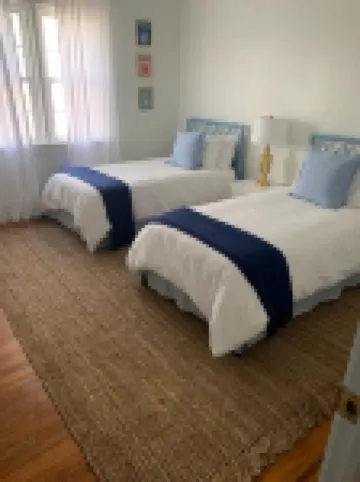 Cozy Cottage in Historic Willowbank