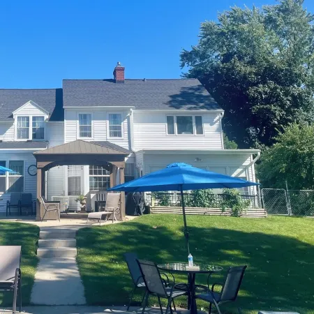 Spacious 5-bedroom Allouez Home - 6 min drive to Lambeau