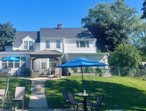 Spacious 5-bedroom Allouez Home - 6 min drive to Lambeau