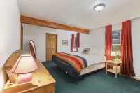 Big Bear Ranch House Hotels near Yakima Bible Baptist Church