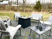 1900’s farmhouse with old country charm.  Six miles to Lake Wallenpaupack