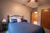 Spacious Cottage in Ohio Amish Country