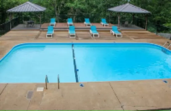 Hilltop WALK-IN Condo with Massage Chair Close to SDC