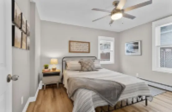 Take In MQT - Convenient Main Apt, Walking Range!