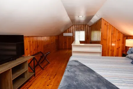 THELUXA HOME NEAR WRIGHT PAT, MIAMI VALLEY, UD, WRIGHT STATE UNIVERSITY, ETC..