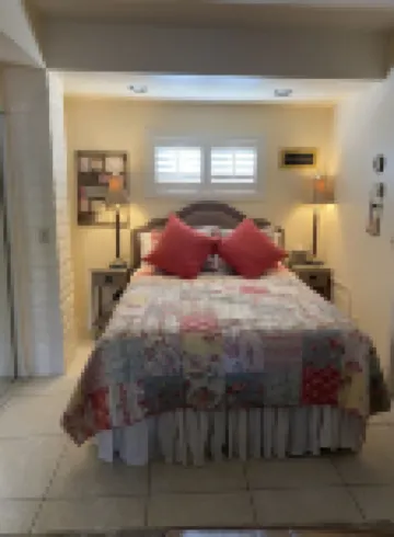 Private Casita for today's retreat centered in a large private estate.