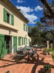 Villa en Provence, Situation Exceptionnelle