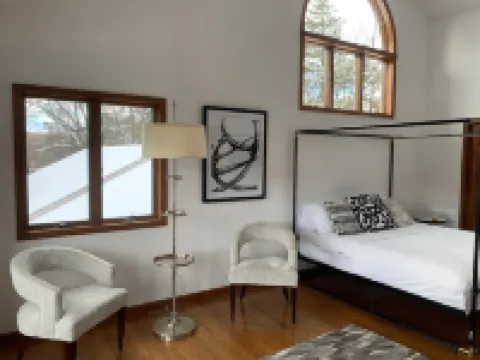Beautiful Mountain House with amazing views 11min from Mountain Creek & Warwick - 4-Star