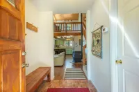 Four seasons Mountain Chalet close to ski resorts