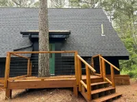 The Tiny Mansion: New A-Frame! Secluded, Great Getaway in Dahlonega!