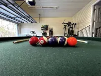 3-bedroom house in serene Calhoun with AC, WiFi, fitness room