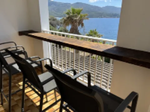 Appartement à Tiuccia, les Pieds Dans L'eau, Climatisé, Wifi