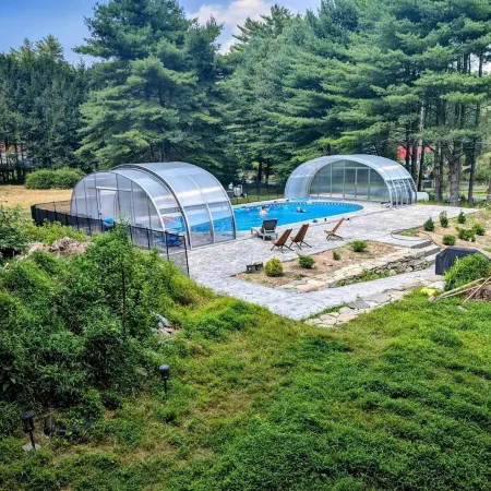 Indoor Pool, 7 Bdrm, Designer Home, Hot Tub, Stunning Kitchen Отели в г. Хайленд