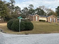 Cozy updated home with luxury bathrooms and kitchen located 5 minutes from post