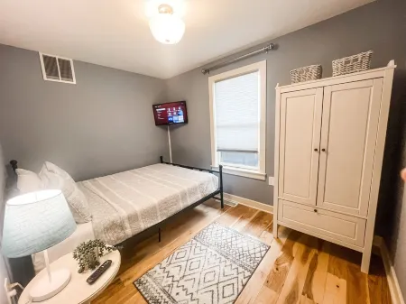 Welcome Race Fans! - Oversize Parking - Firepit - Mural - West Indy - Brownsburg