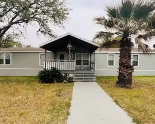 Natalia TX. Family Getaway!! Hotels in Medina County