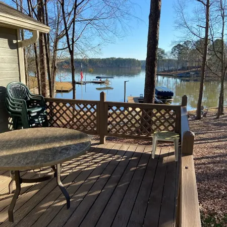 Private Lakefront Oconee Cottage! Great View & Location! Peaceful retreat.