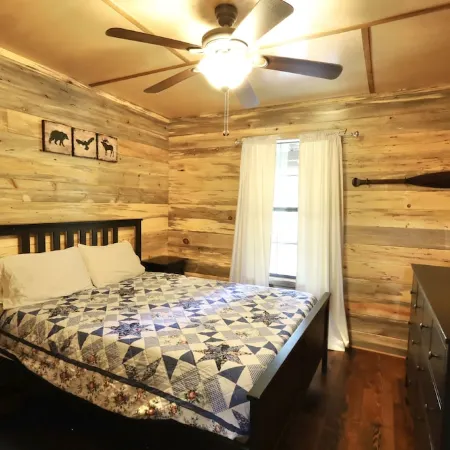 Old Mill Cabin #1 - on the Little MO River, large yard, close to Diamond Mine!