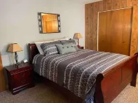 Doney Creek Cabin