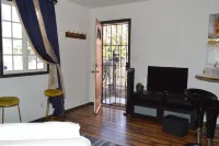 1 BR Cozy GuestHouse / Glendale Westgate/ Outless