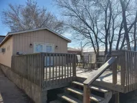 Honeysuckle Cottage 50 minutes from Pioneer Woman.