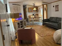 Cozy 3 bedroom modern mobile home in charming Moorefield with WiFi Hotels in Hardy County