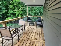 Hidden Hideway, fully furnished home perfect for family get aways! Hotels in Melrose Township