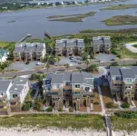 Oceanfront 2Br Sleeps 6 - Linens, Beach Chairs & Intracoastal Fishing & Kayaking Hotels in Stump Sound