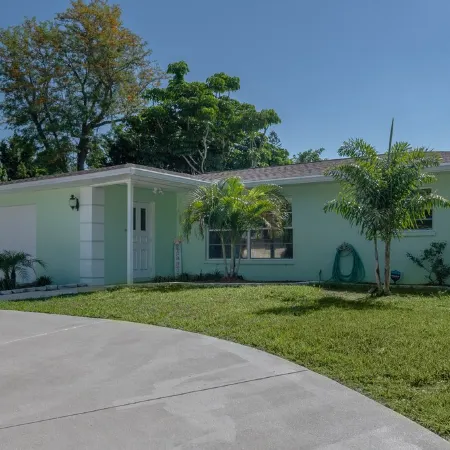 Newly Renovated Beach Retreat