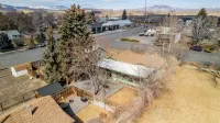 Happy Bison House - Walking Distance to Downtown; sleeps 8!
