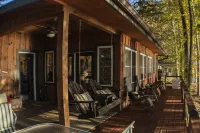 Contentment Cabin on Lake Hartwell