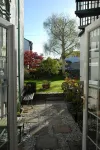 Keswick, Garden Apartment for 2. Excellent location.Convenient for all amenities