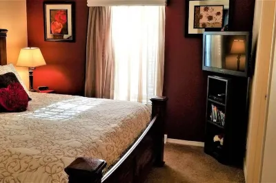 Downtown Alamosa 3 Bedroom 2 Bath Home Hotels near Adams State University