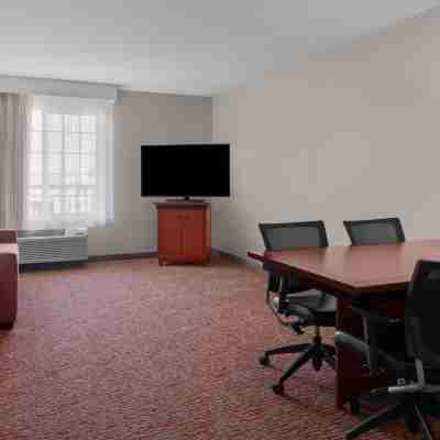 Larkspur Landing Extended Stay Suites Sunnyvale Rooms