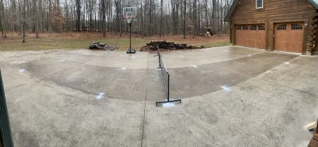 4500 sq ft Secluded Log Cabin Home on 17 acres