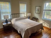 Old World Charm, Modern Conveniences - 3 Br Private Home in Quiet Setting