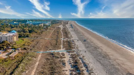 One of kind 3 bedroom Villa with Ocean/Lagoon Views.